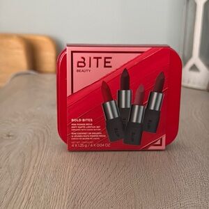 New Bite Beauty Bold Bites Mini Power Move Soft Matte Lipstick Set in Tin